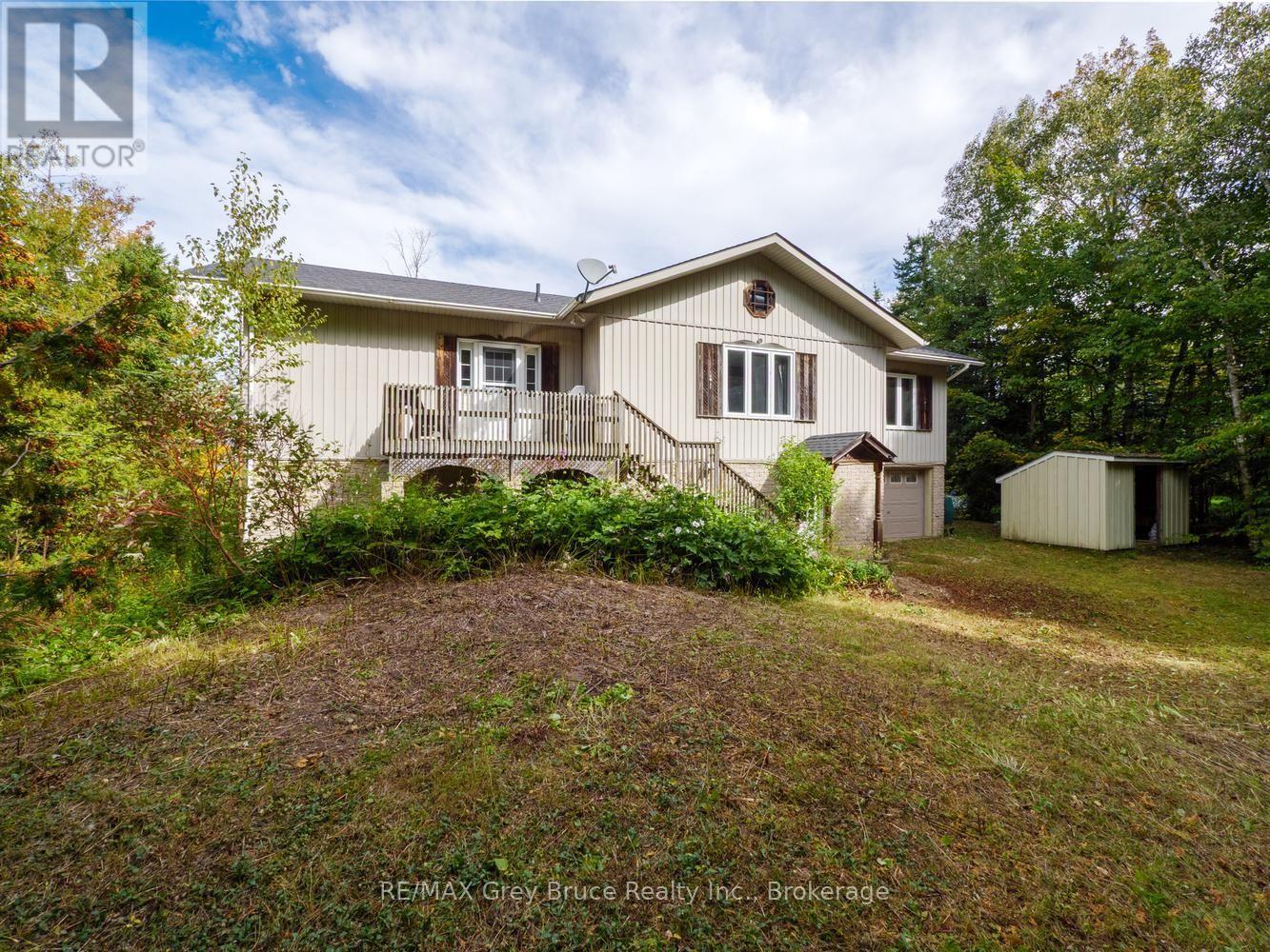 146 Mckague Road, Northern Bruce Peninsula, Ontario N0H 1W0 - Photo 2 - X13834312