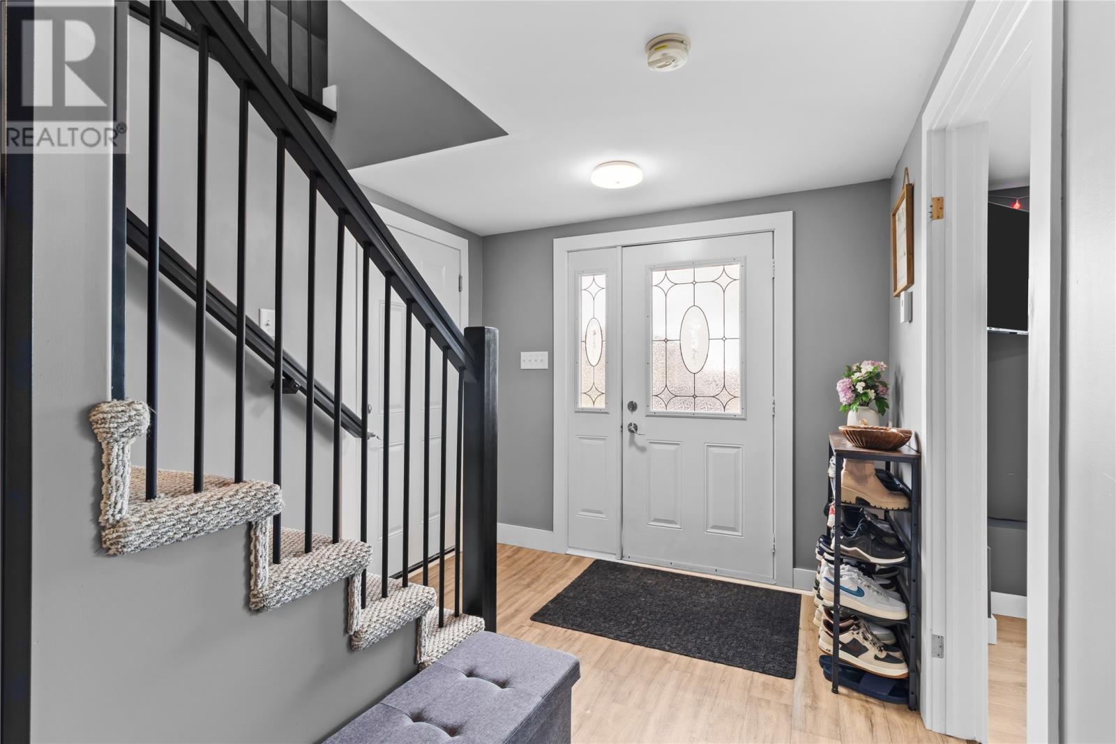 29 Hartland Avenue photo 5