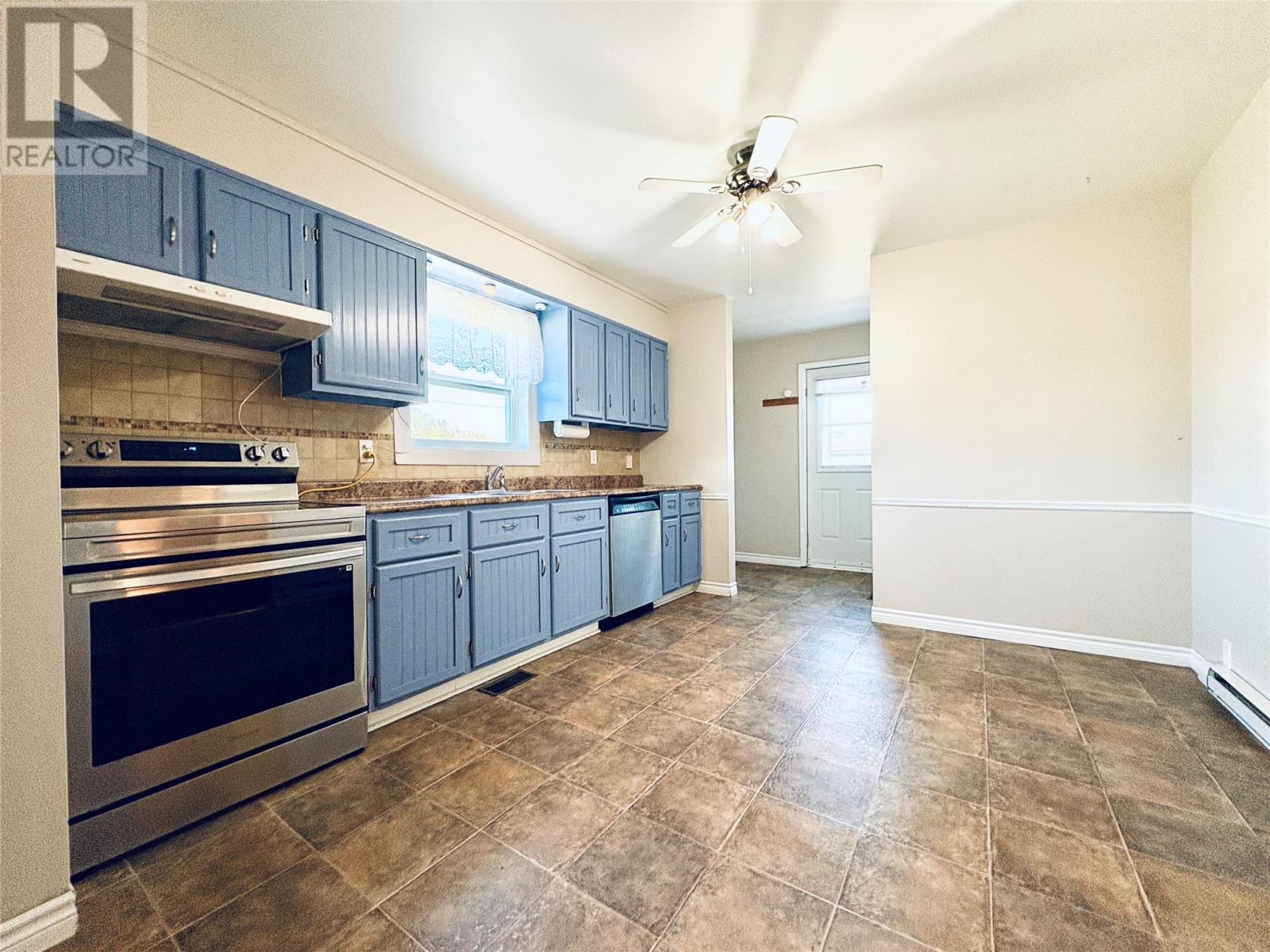 80-82 Riverside Drive photo 5