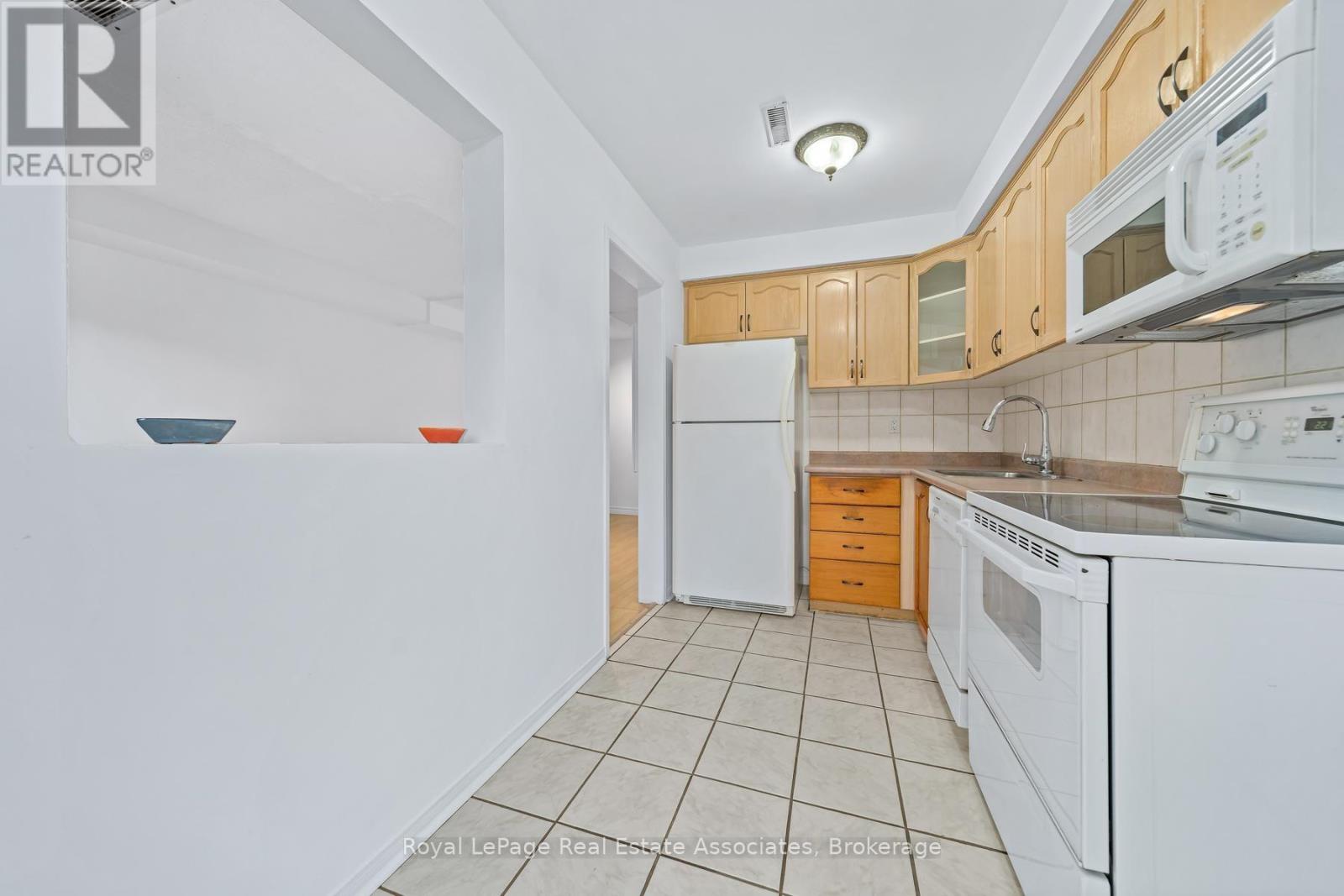 30 Stewart Maclaren Road, Halton Hills, Ontario  L7G 5L9 - Photo 11 - W13834298