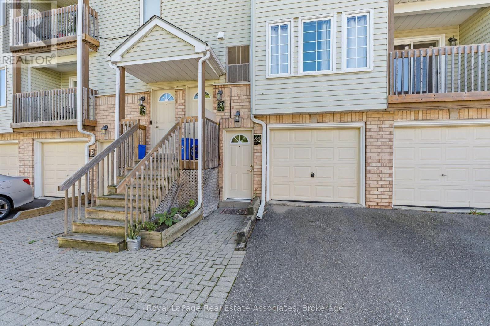 30 Stewart Maclaren Road, Halton Hills, Ontario  L7G 5L9 - Photo 2 - W13834298