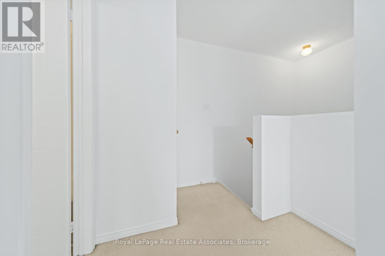 30 Stewart Maclaren Road, Halton Hills, Ontario  L7G 5L9 - Photo 20 - W13834298