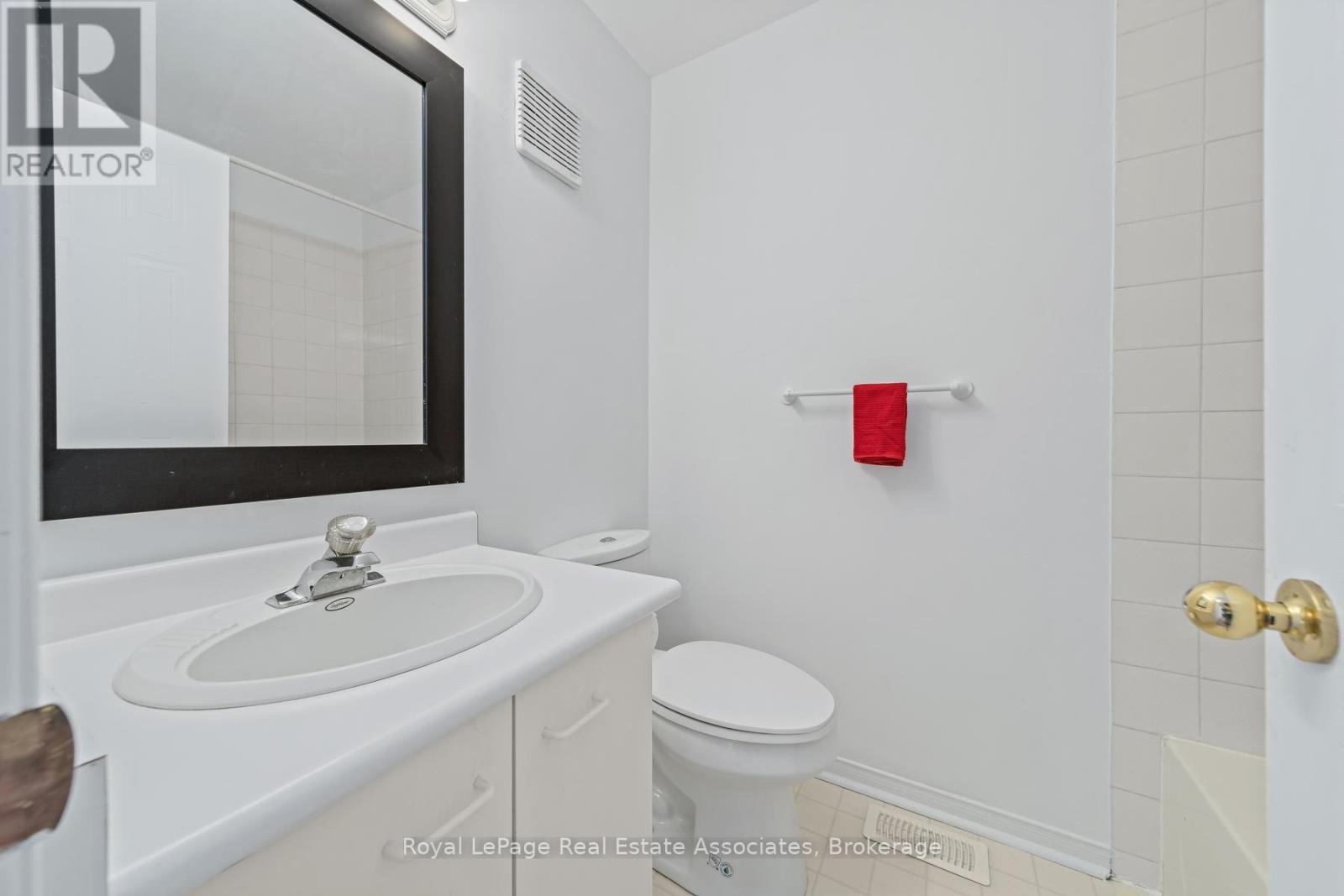 30 Stewart Maclaren Road, Halton Hills, Ontario  L7G 5L9 - Photo 24 - W13834298