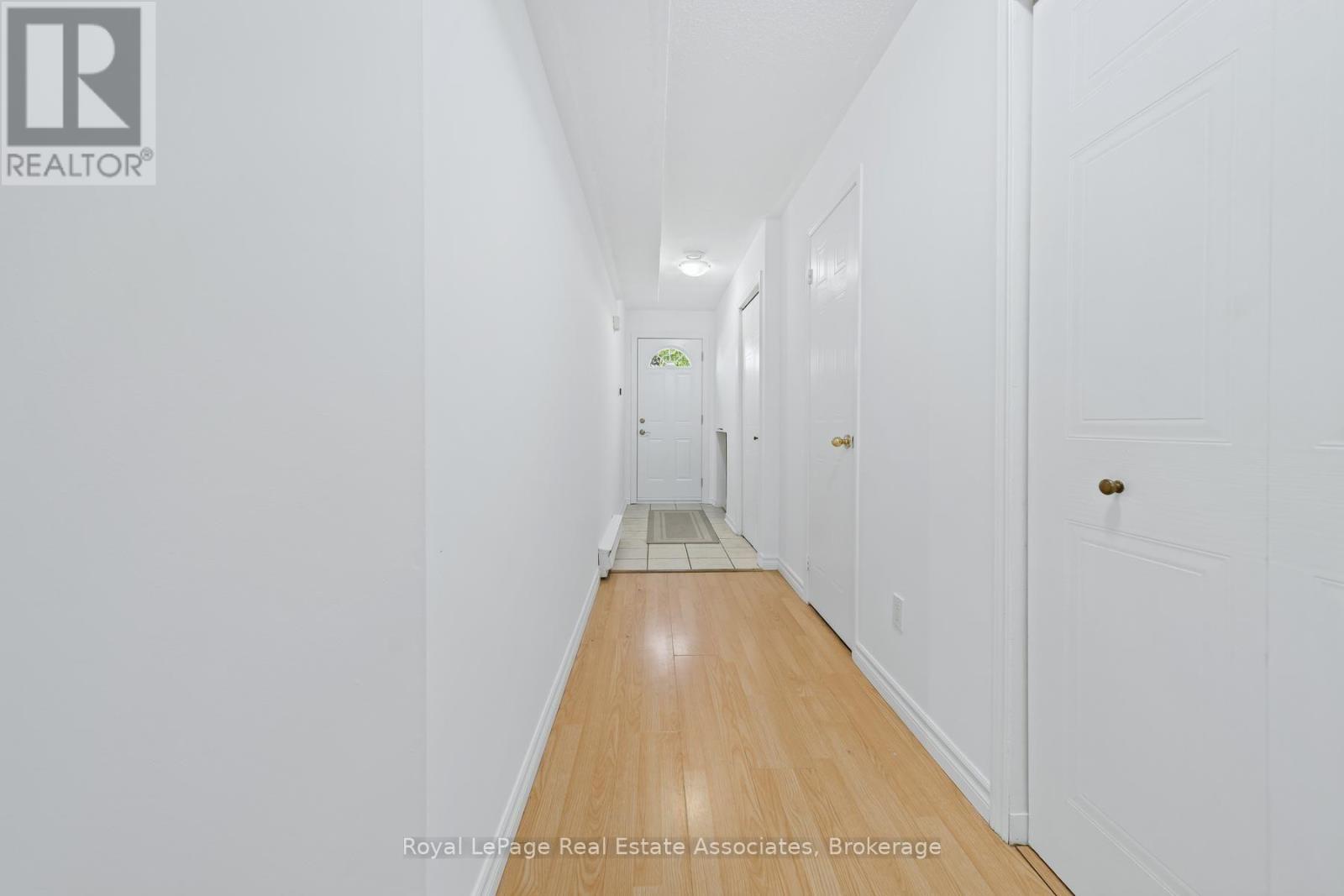 30 Stewart Maclaren Road, Halton Hills, Ontario  L7G 5L9 - Photo 4 - W13834298