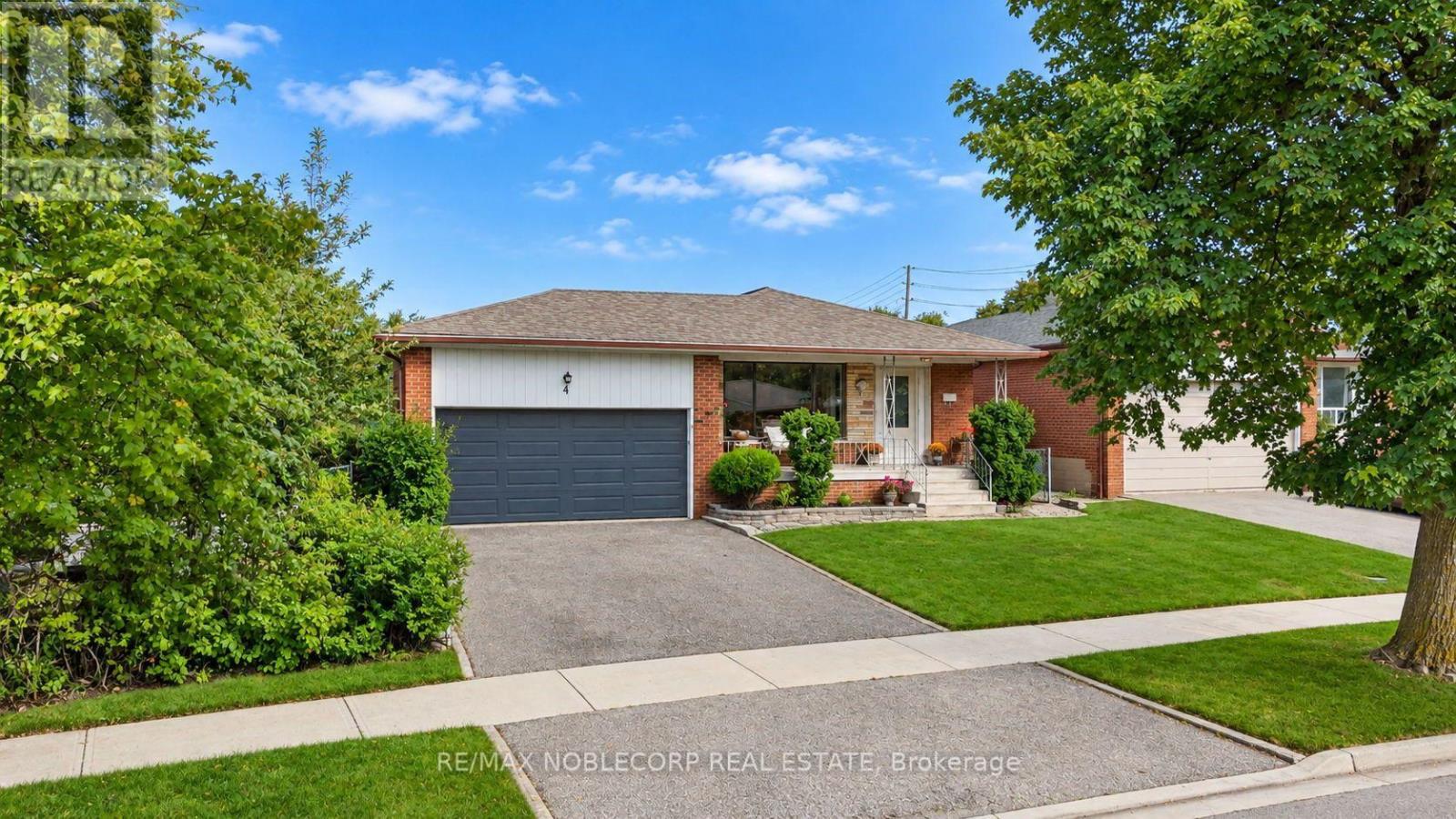 4 Warlingham Court, Toronto, Ontario M9C 3K3 - Photo 6 - W13834320
