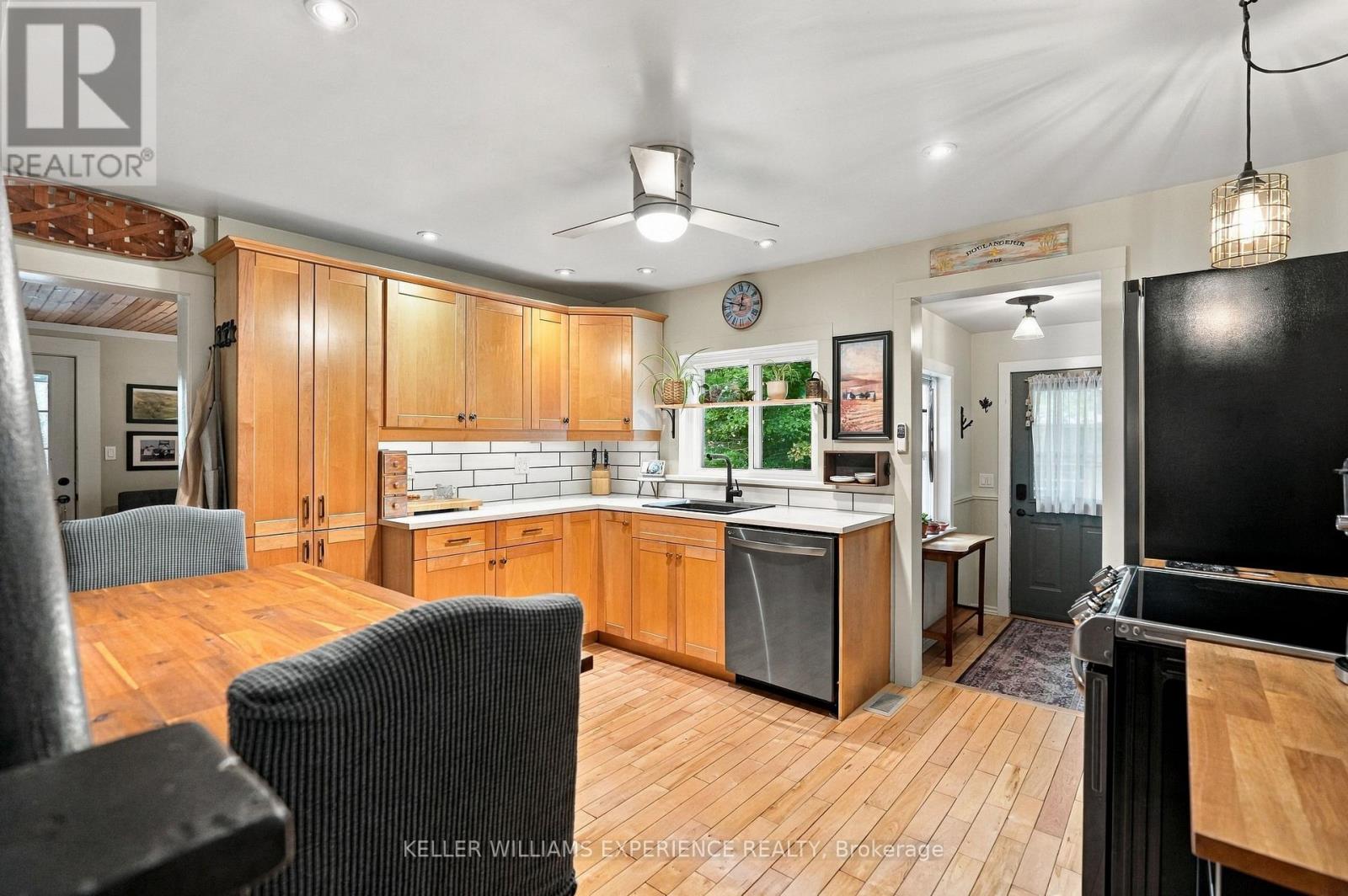 643 North Mary Lake Road, Huntsville, Ontario  P1H 1R9 - Photo 15 - X13834274