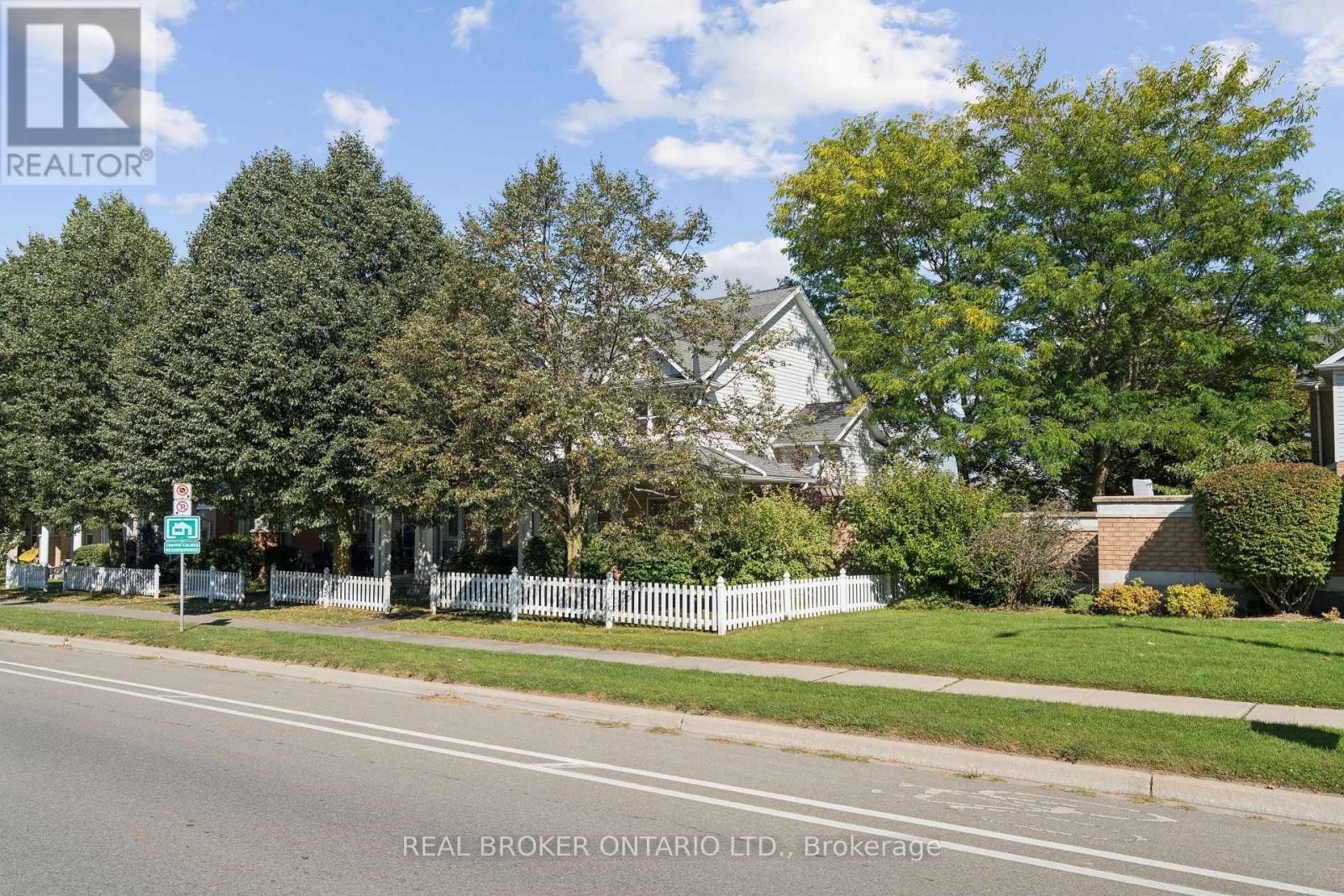 53 - 426 Grange Road, Guelph, Ontario  N1E 7E4 - Photo 2 - X13834296