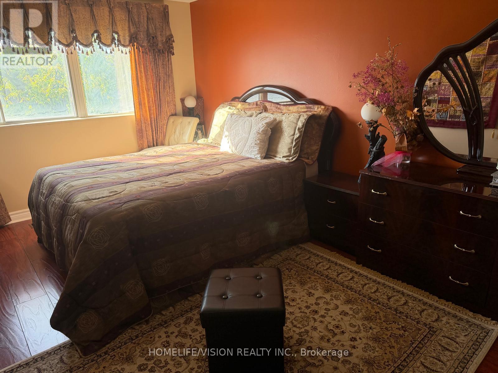 6 Laurie Shepway, Toronto, Ontario  M2J 1X6 - Photo 2 - C13807194
