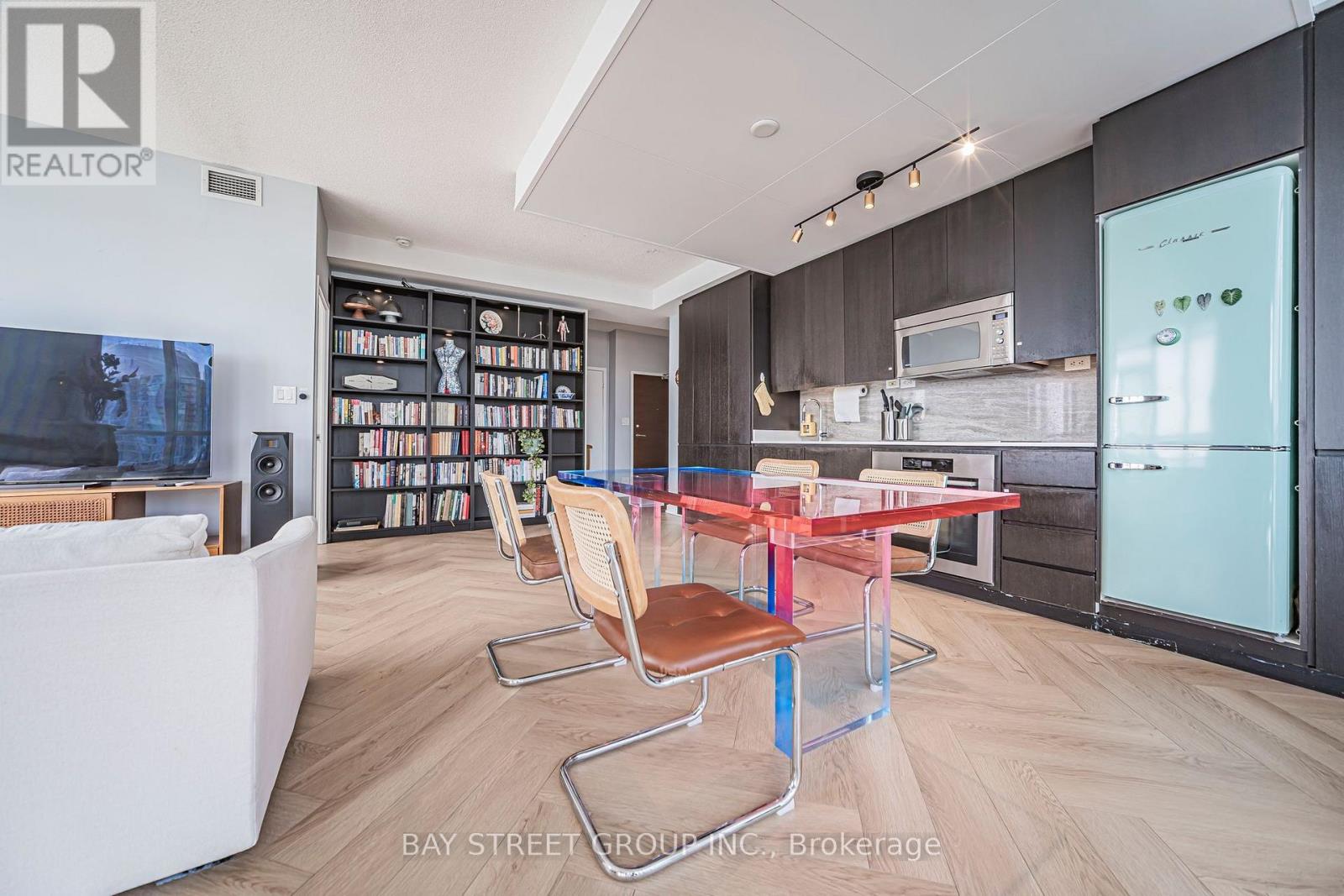 3206 - 15 Iceboat Terrace, Toronto, Ontario  M5V 4A5 - Photo 25 - C13833334