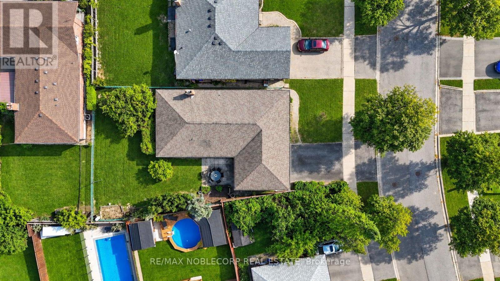 4 Warlingham Court, Toronto, Ontario M9C 3K3 - Photo 41 - W13834320