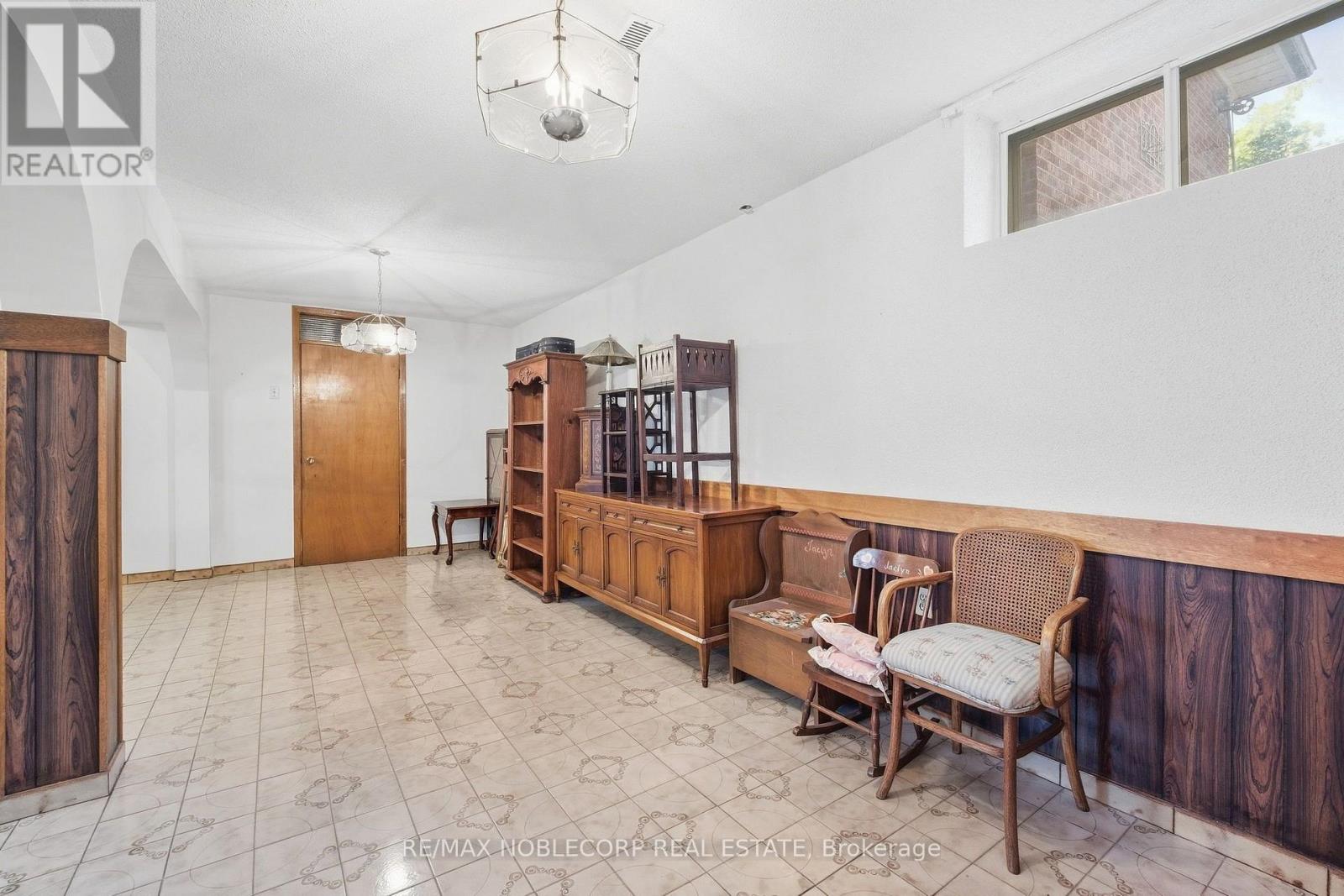 4 Warlingham Court, Toronto, Ontario M9C 3K3 - Photo 24 - W13834320