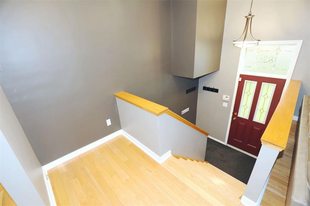 826 Community Row, Winnipeg, Manitoba R3R 1J1 - Photo 3 - 202624078