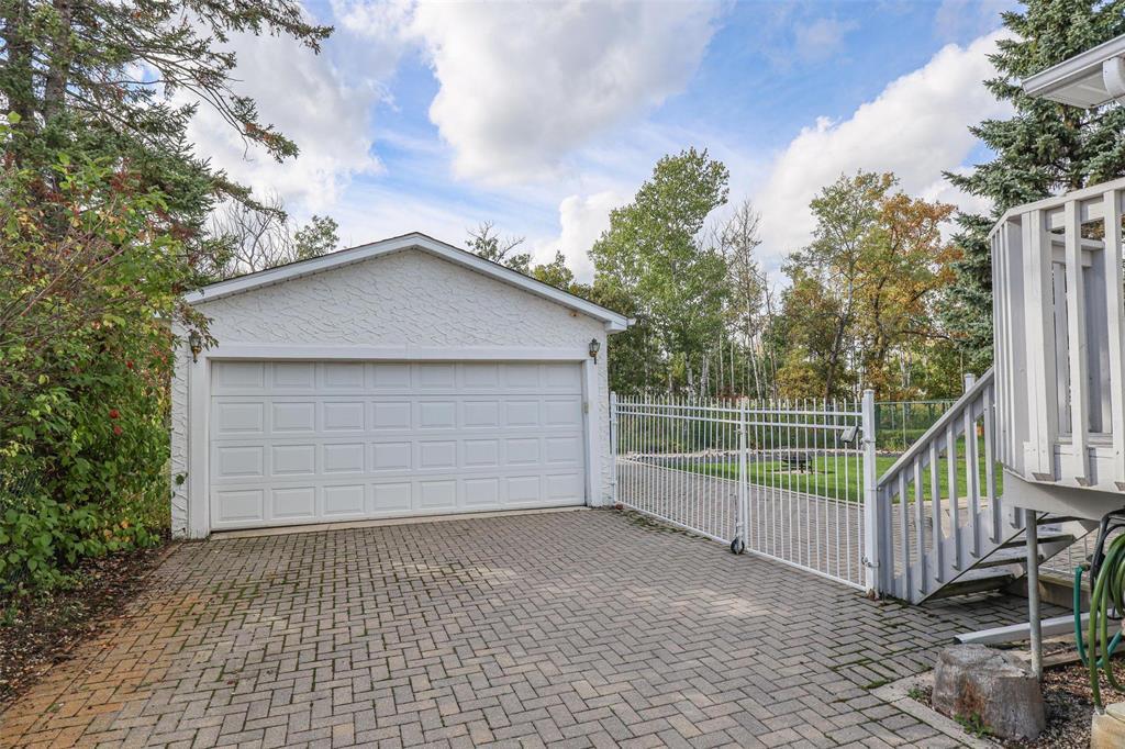 826 Community Row, Winnipeg, Manitoba R3R 1J1 - Photo 31 - 202624078