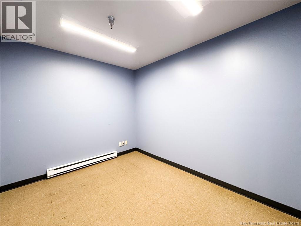 222 Edinburgh Drive Unit# 200, Moncton, New Brunswick  E1E 4C7 - Photo 18 - NB148282