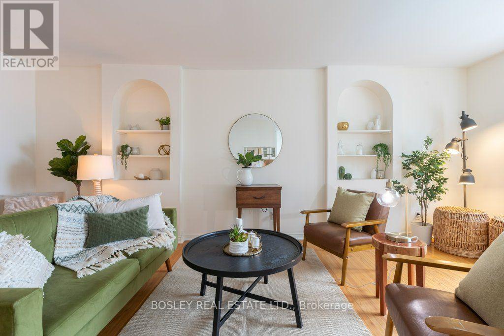 1 - 2693 Lakeshore Boulevard W, Toronto, Ontario  M8V 1G6 - Photo 2 - W13813434