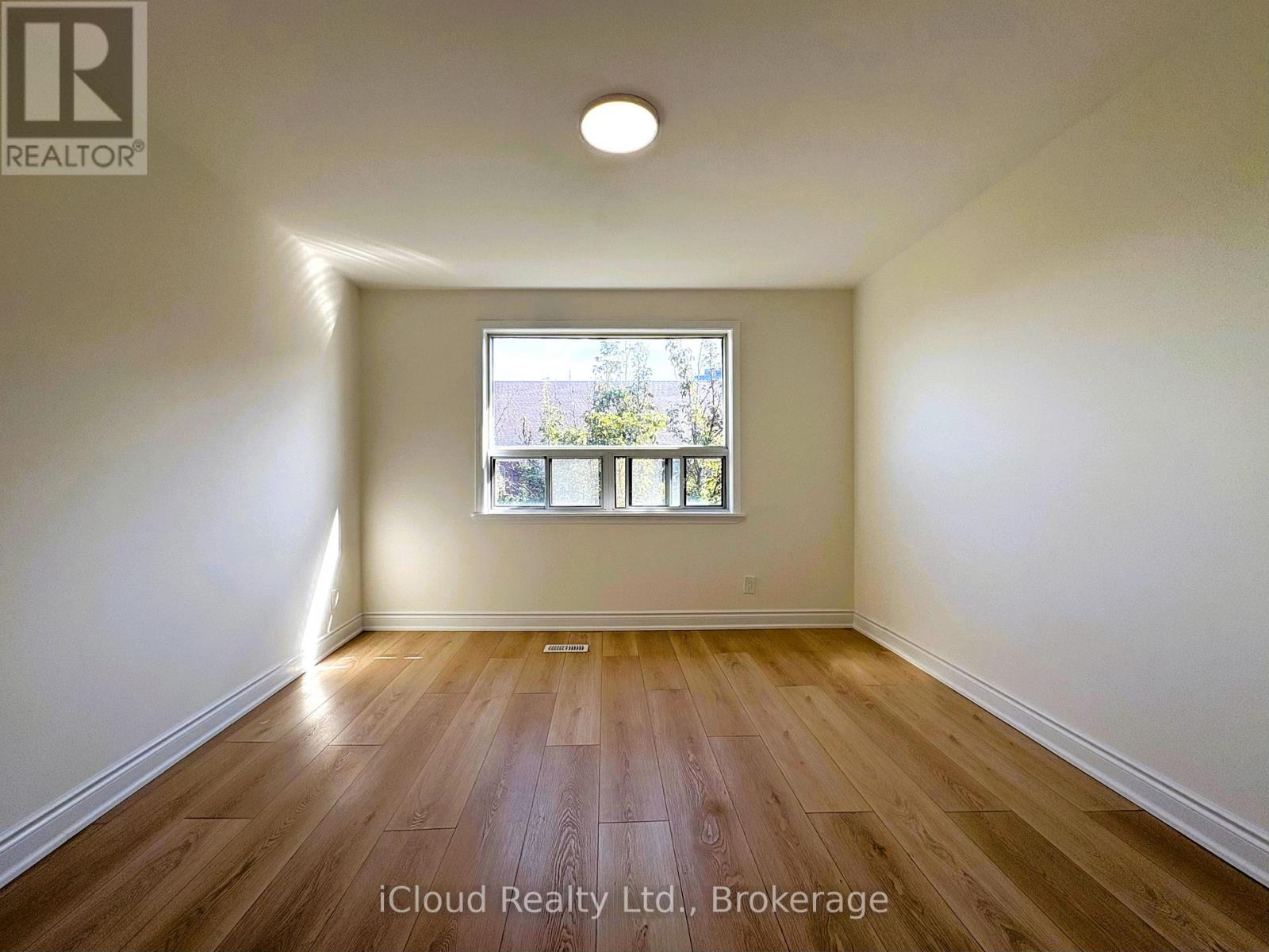 Main Floor - 1373 Davenport Road, Toronto, Ontario M6H 2H5 - Photo 5 - W13827996