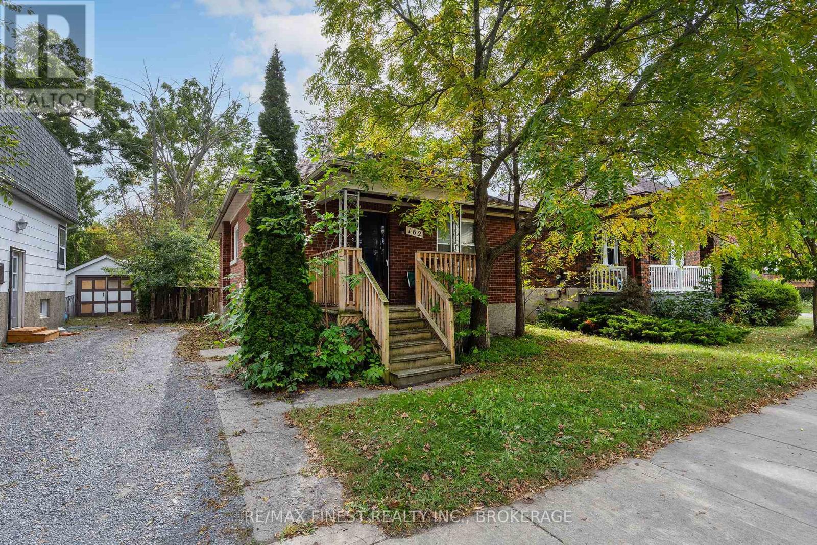 162 Mack Street, Kingston, Ontario K7L 1P4 - Photo 2 - X13834506