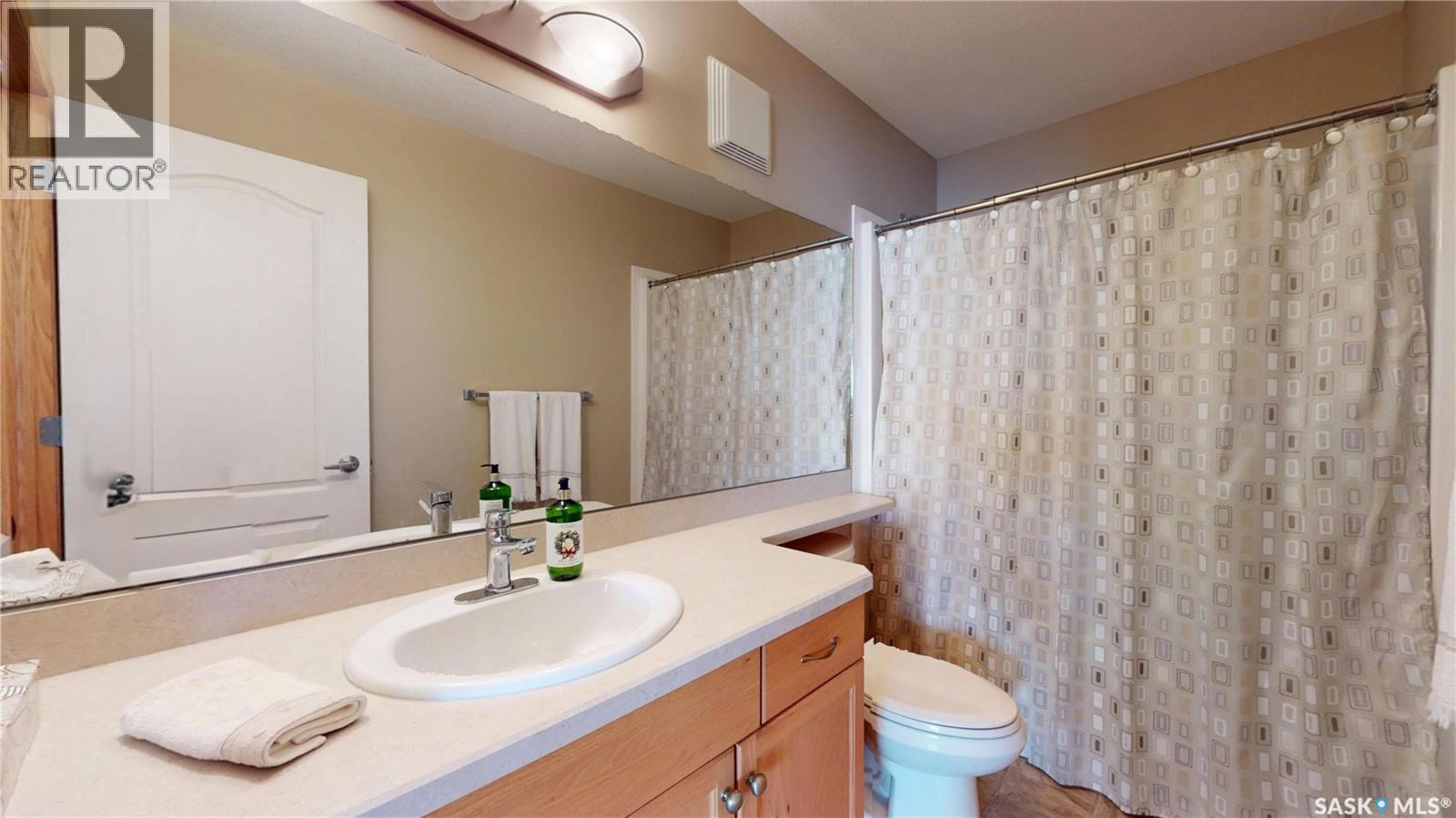 207 1225 Stockton Street N, Regina, Saskatchewan  S4X 0A3 - Photo 3 - SK049702