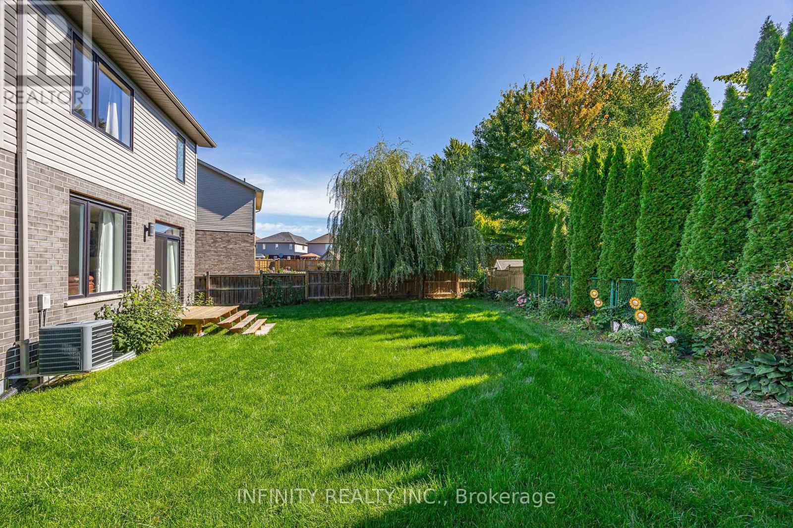 1679 Valhalla Street, London North, Ontario  N6G 0V3 - Photo 32 - X13834494