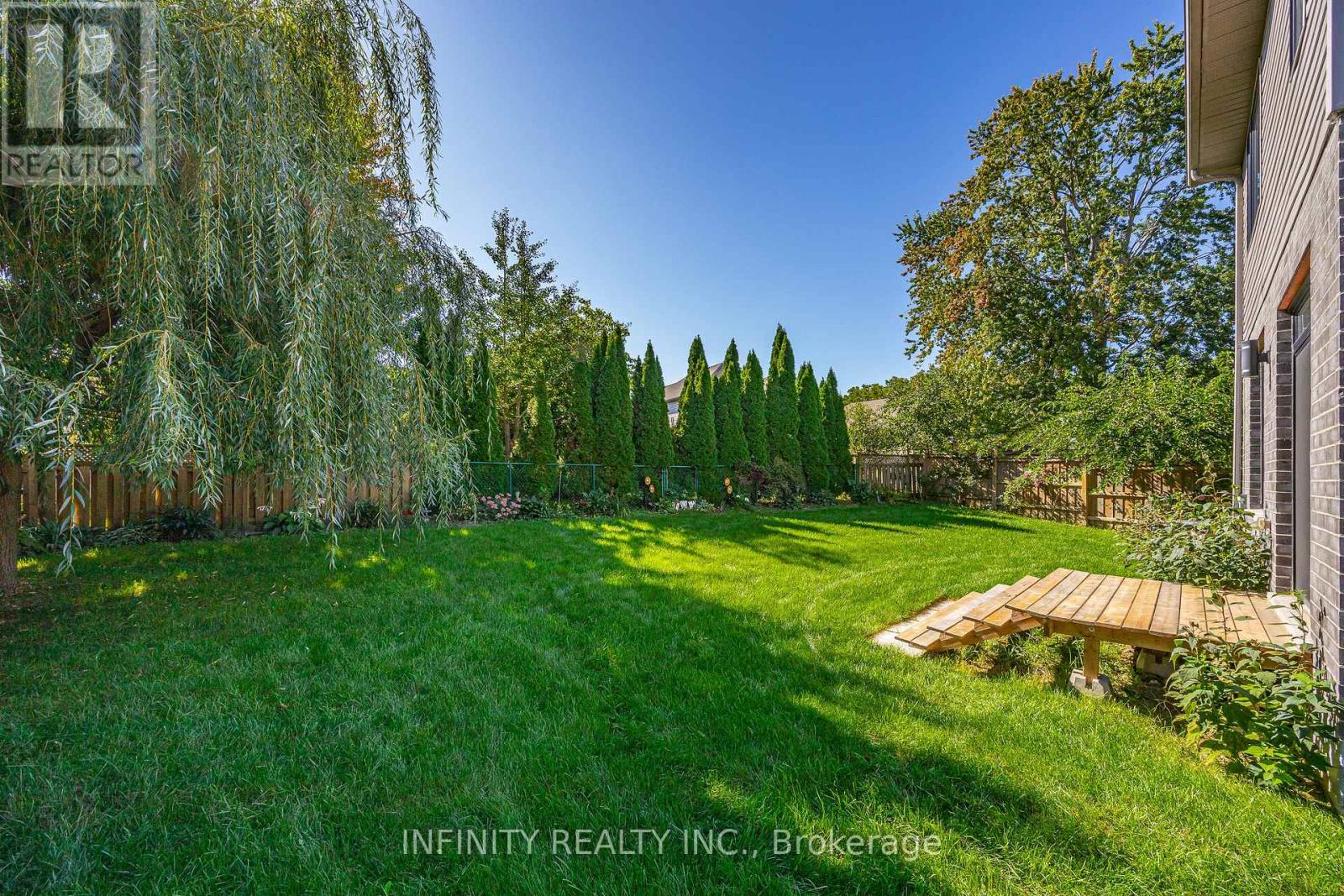 1679 Valhalla Street, London North, Ontario  N6G 0V3 - Photo 34 - X13834494