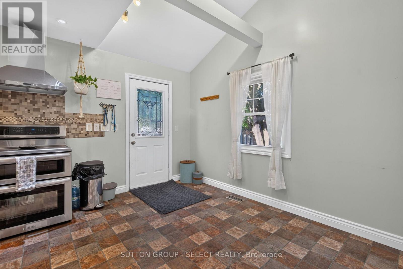 2010 Trafalgar Street, London East, Ontario  N5V 1V5 - Photo 11 - X13834686