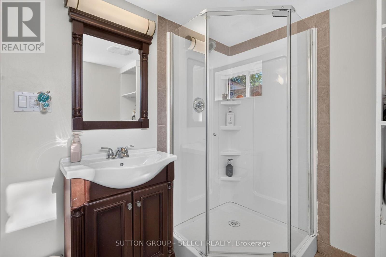 2010 Trafalgar Street, London East, Ontario  N5V 1V5 - Photo 27 - X13834686