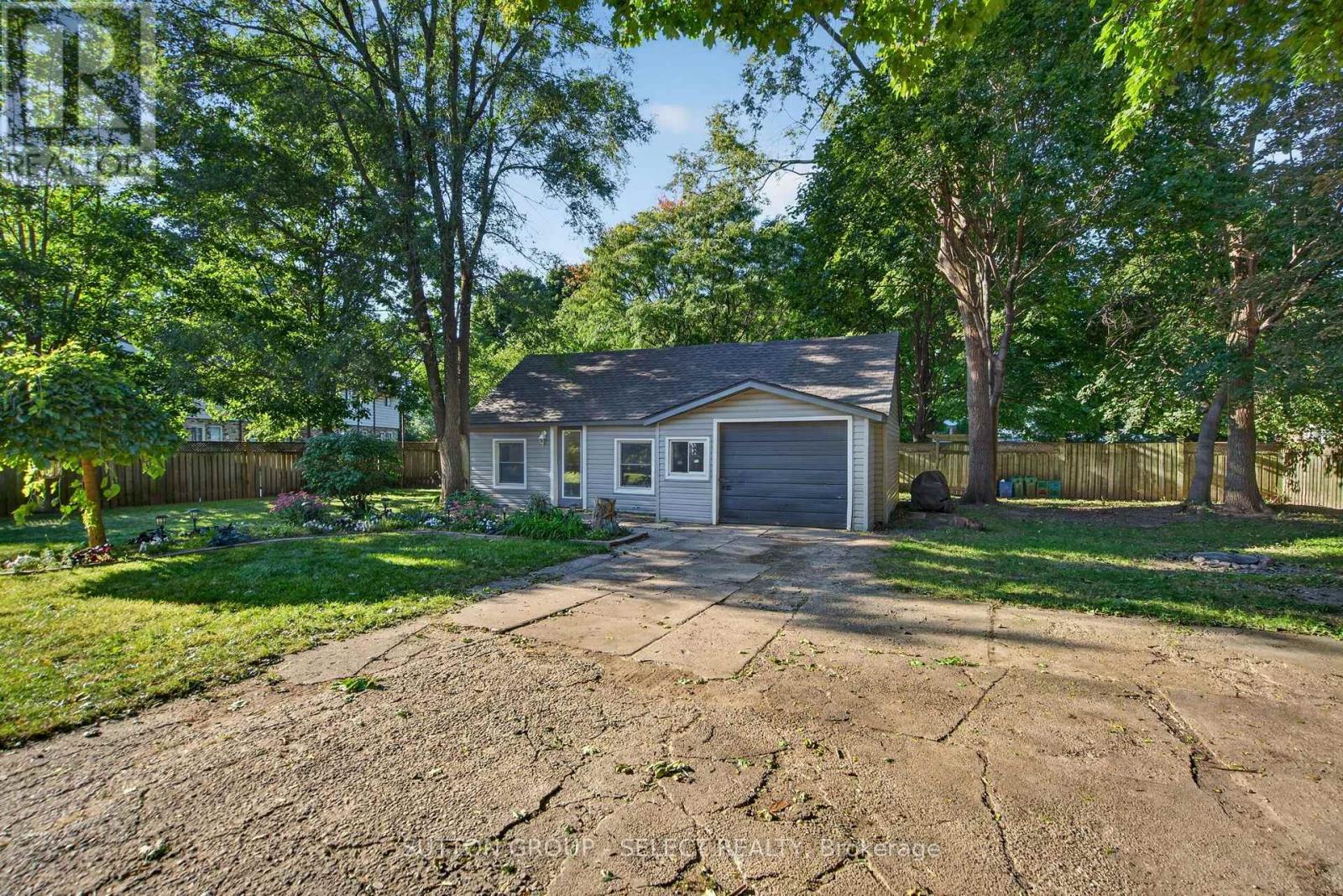 2010 Trafalgar Street, London East, Ontario  N5V 1V5 - Photo 34 - X13834686