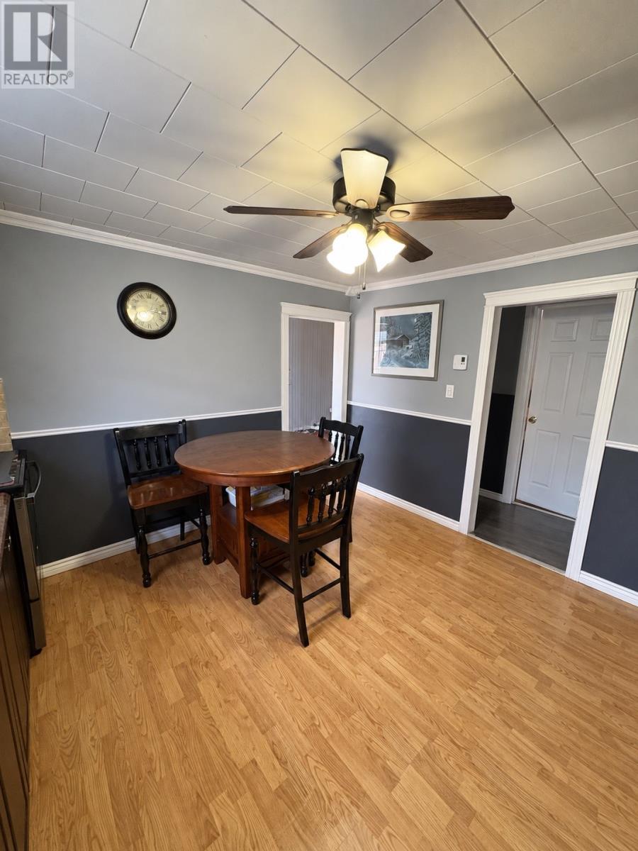 19 Glendale Avenue, Mount Pearl — photo 9