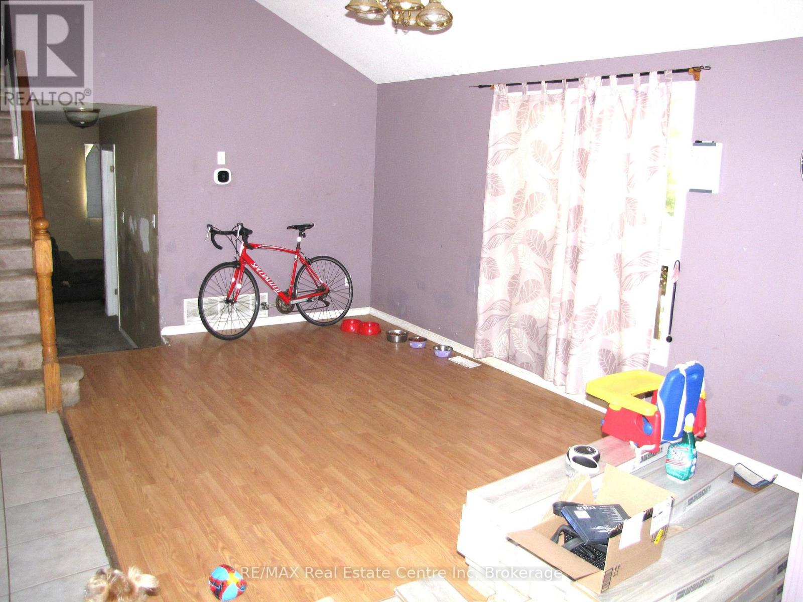 171 Deerpath Drive, Guelph, Ontario N1K 1W8 - Photo 3 - X13834638