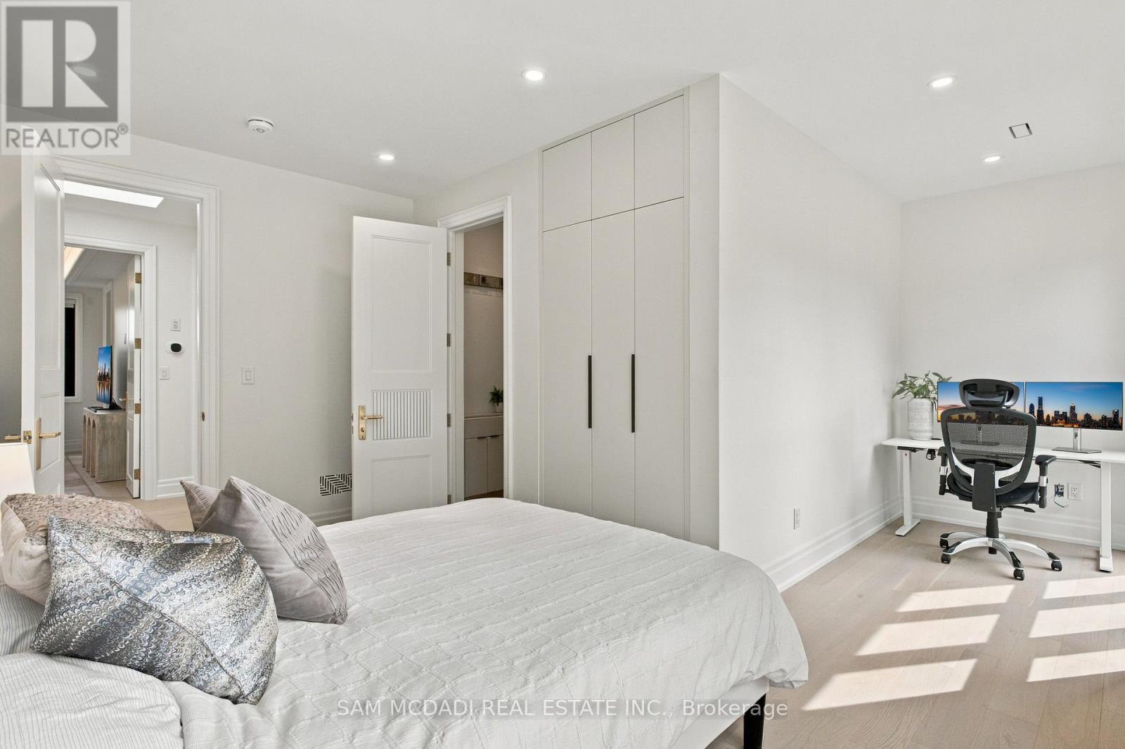 6 North Hills Terrace, Toronto (Banbury-Don Mills), Ontario  M3C 1M6 - Photo 26 - C13834432