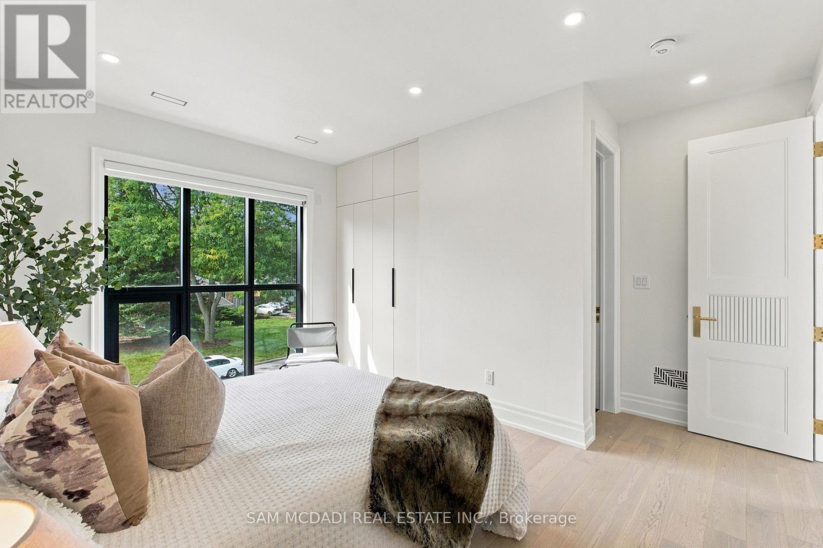 6 North Hills Terrace, Toronto (Banbury-Don Mills), Ontario  M3C 1M6 - Photo 30 - C13834432