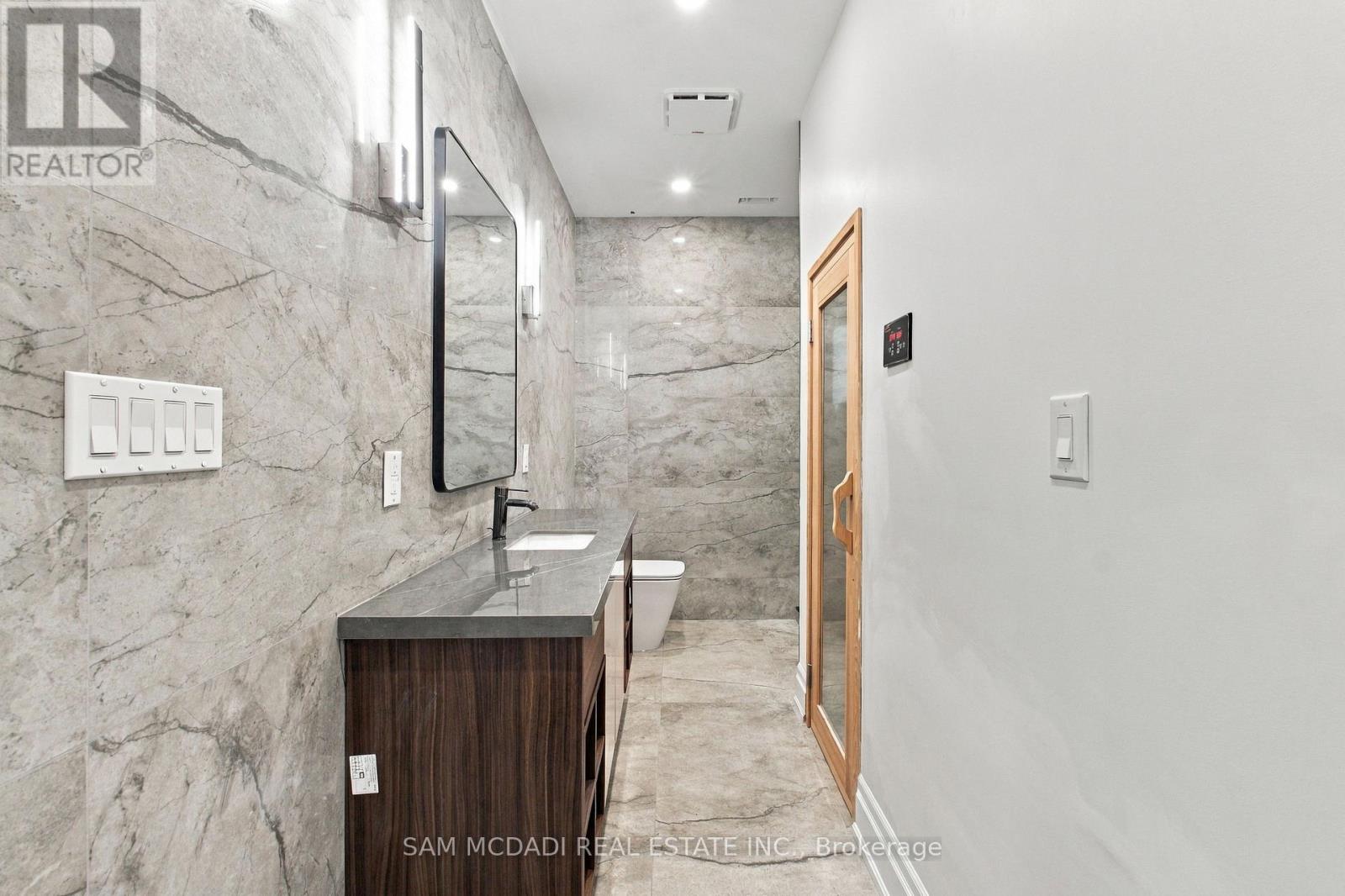 6 North Hills Terrace, Toronto (Banbury-Don Mills), Ontario  M3C 1M6 - Photo 42 - C13834432