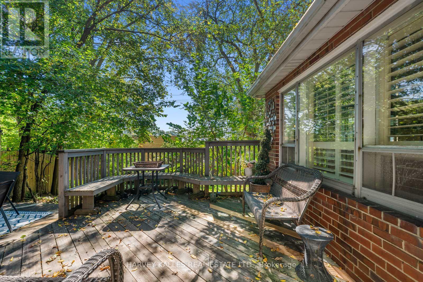 55 Wembley Road, Toronto, Ontario  M6C 2G1 - Photo 31 - C13834500