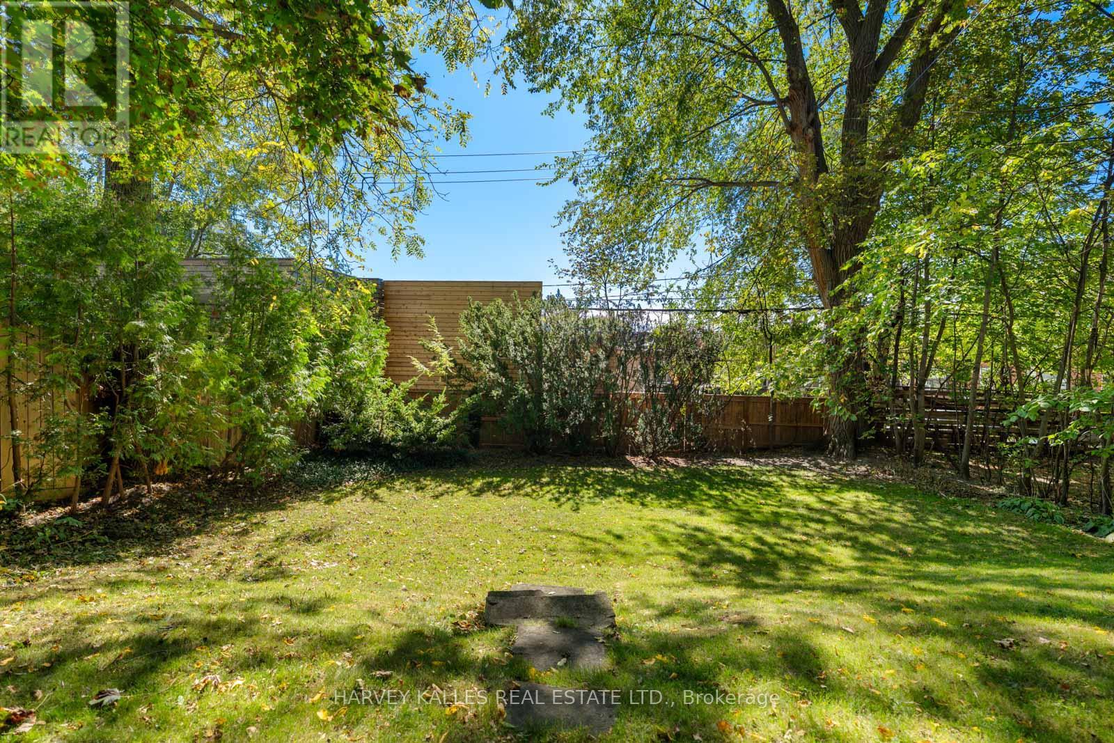 55 Wembley Road, Toronto, Ontario  M6C 2G1 - Photo 34 - C13834500