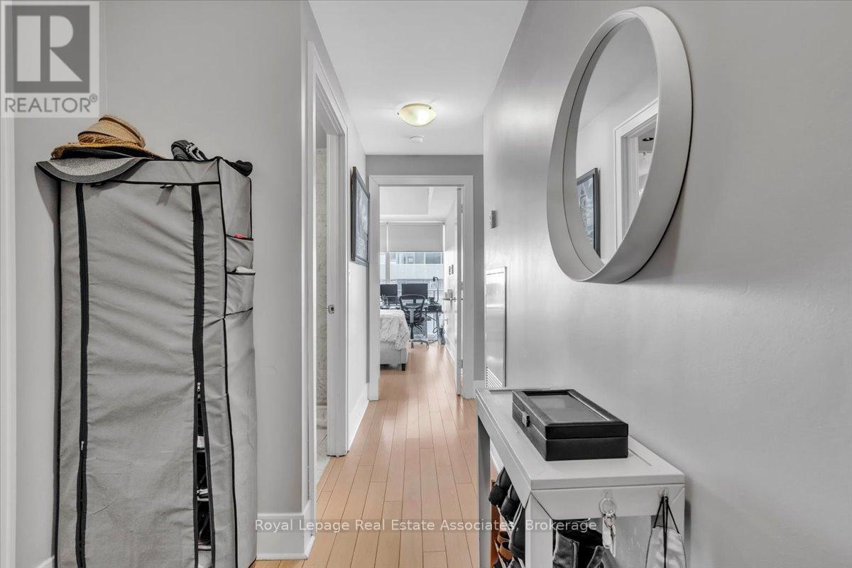 323 - 29 Queens Quay E, Toronto, Ontario  M5E 0A4 - Photo 15 - C13834598