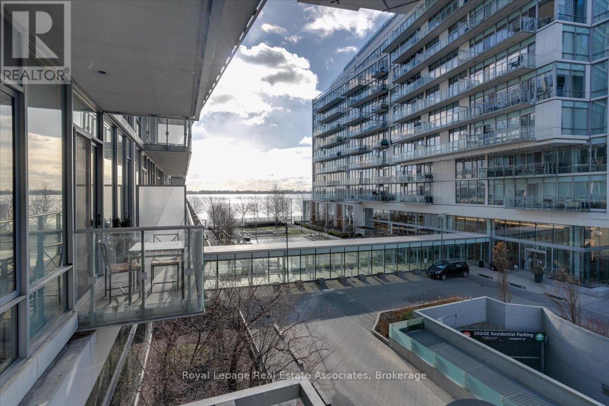 323 - 29 Queens Quay E, Toronto, Ontario  M5E 0A4 - Photo 2 - C13834598