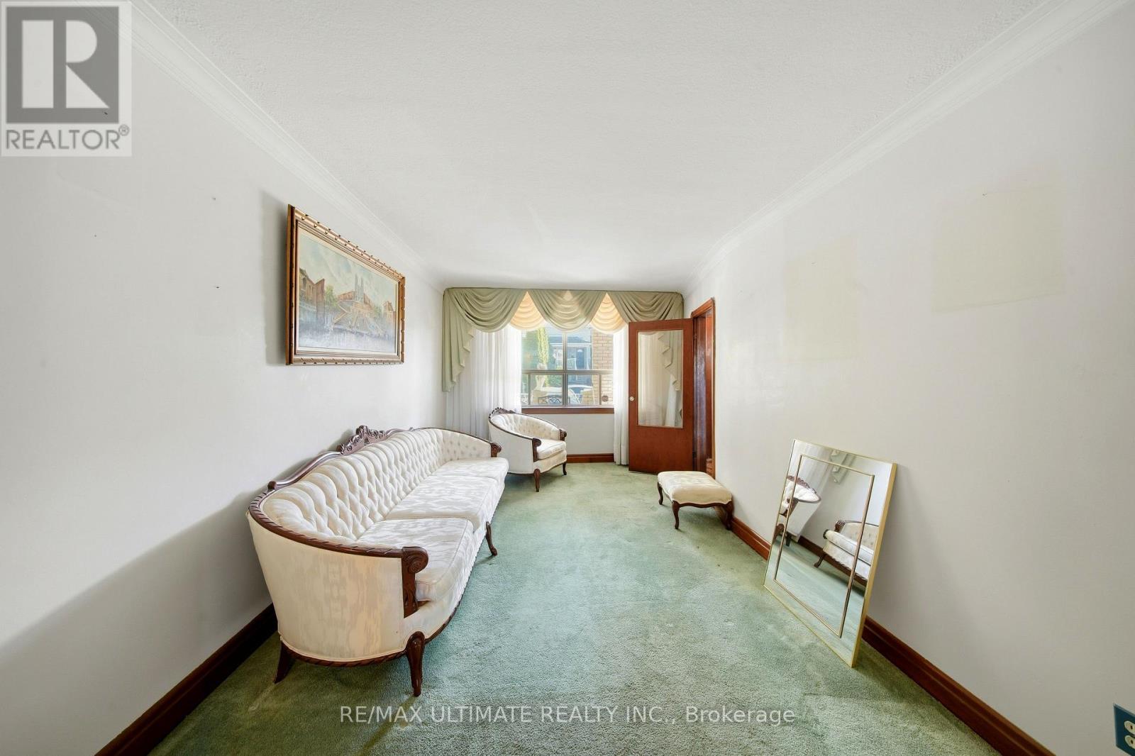 500a Northcliffe Boulevard, Toronto, Ontario  M6E 3L5 - Photo 7 - C13834626