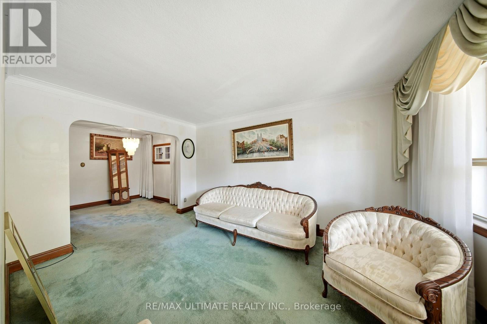 500a Northcliffe Boulevard, Toronto, Ontario  M6E 3L5 - Photo 8 - C13834626