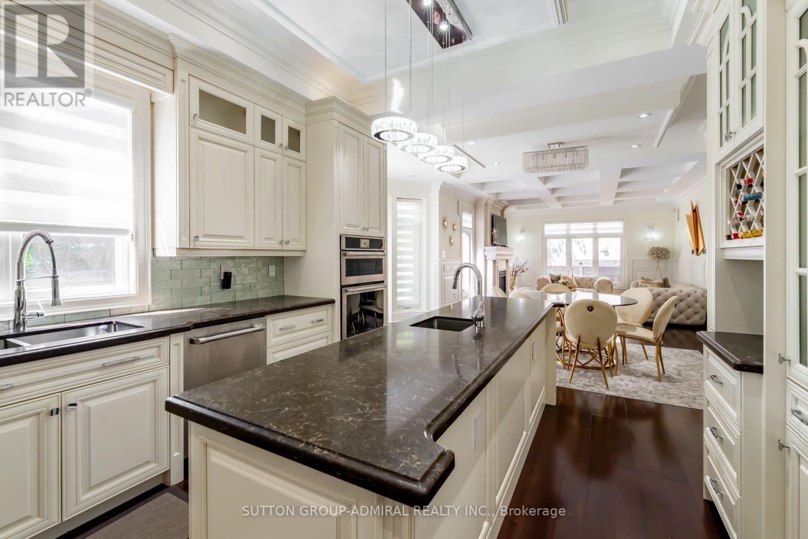 9 Calderon Crescent, Toronto, Ontario  M2R 2E4 - Photo 10 - C13834662