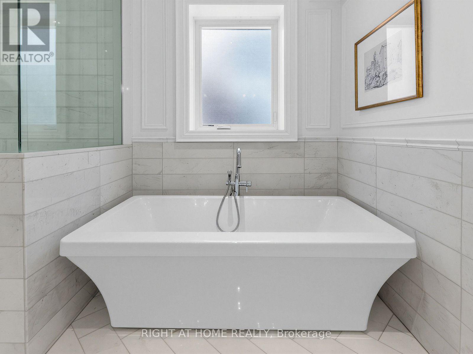 204 Glen Road, Toronto, Ontario  M4W 2X1 - Photo 24 - C13834708