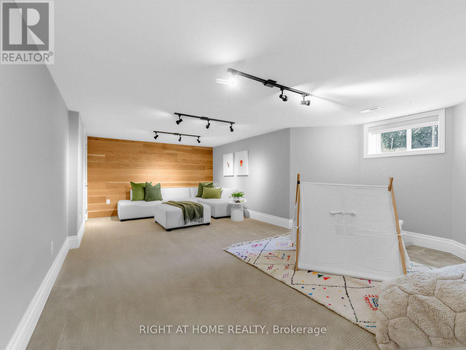 204 Glen Road, Toronto, Ontario  M4W 2X1 - Photo 38 - C13834708