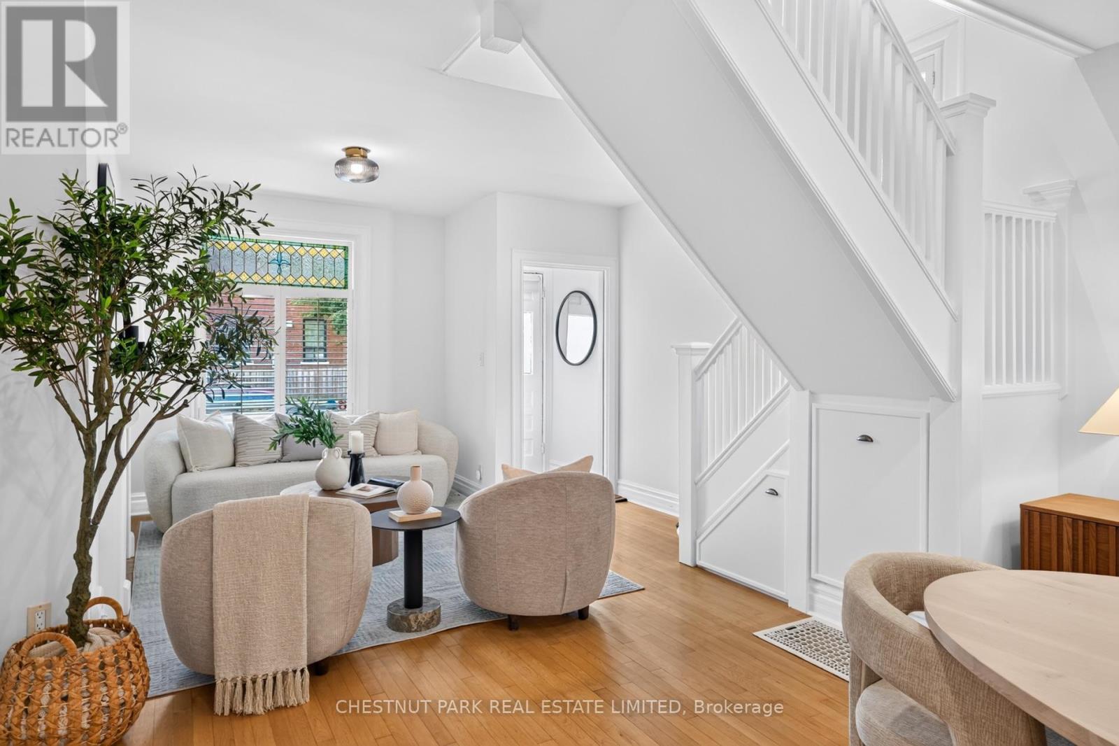86 Cambridge Avenue, Toronto, Ontario  M4K 2L4 - Photo 10 - E13834528