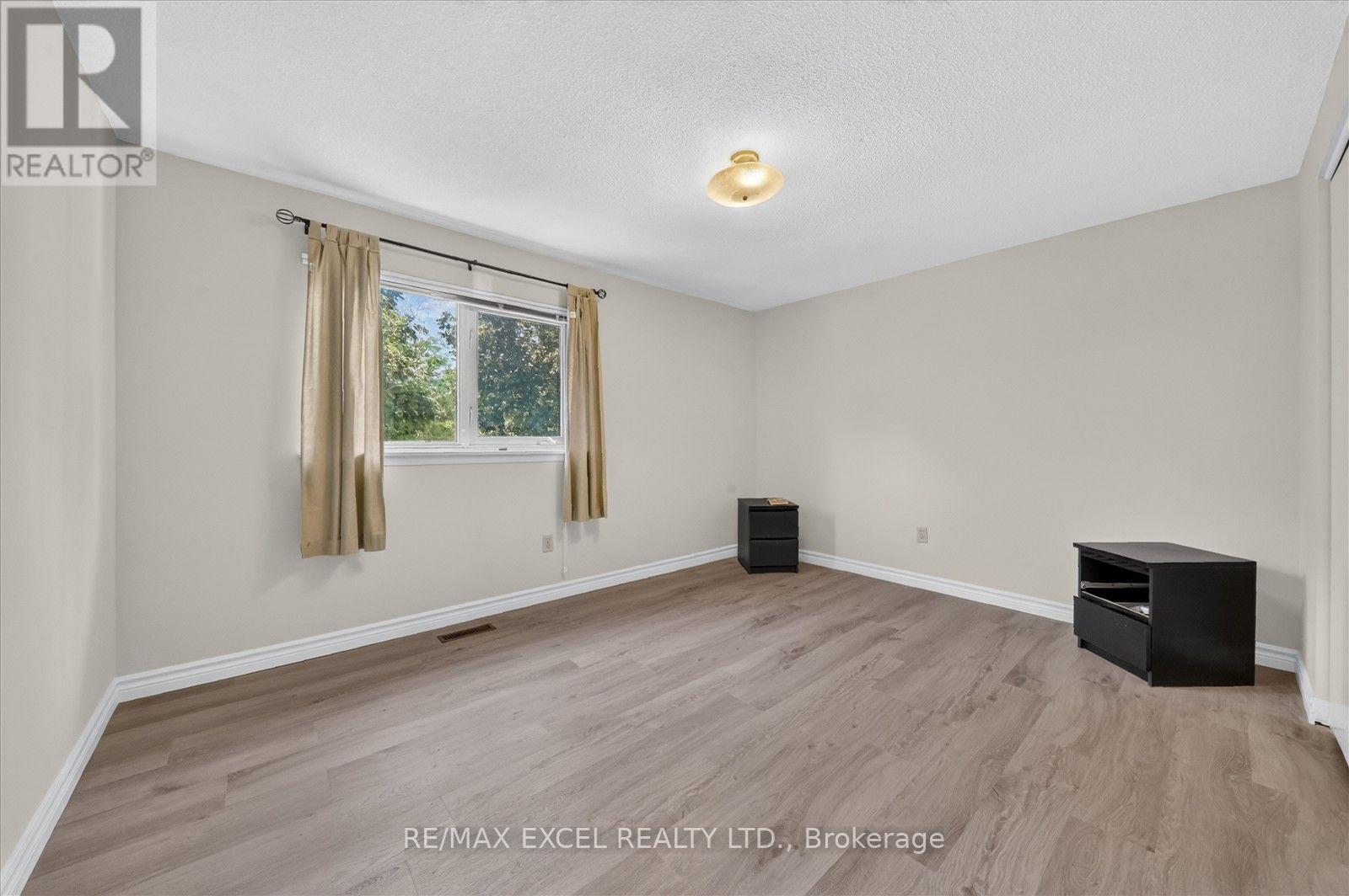 26 Lighthall Crescent, Toronto, Ontario  M1B 1V3 - Photo 19 - E13834538