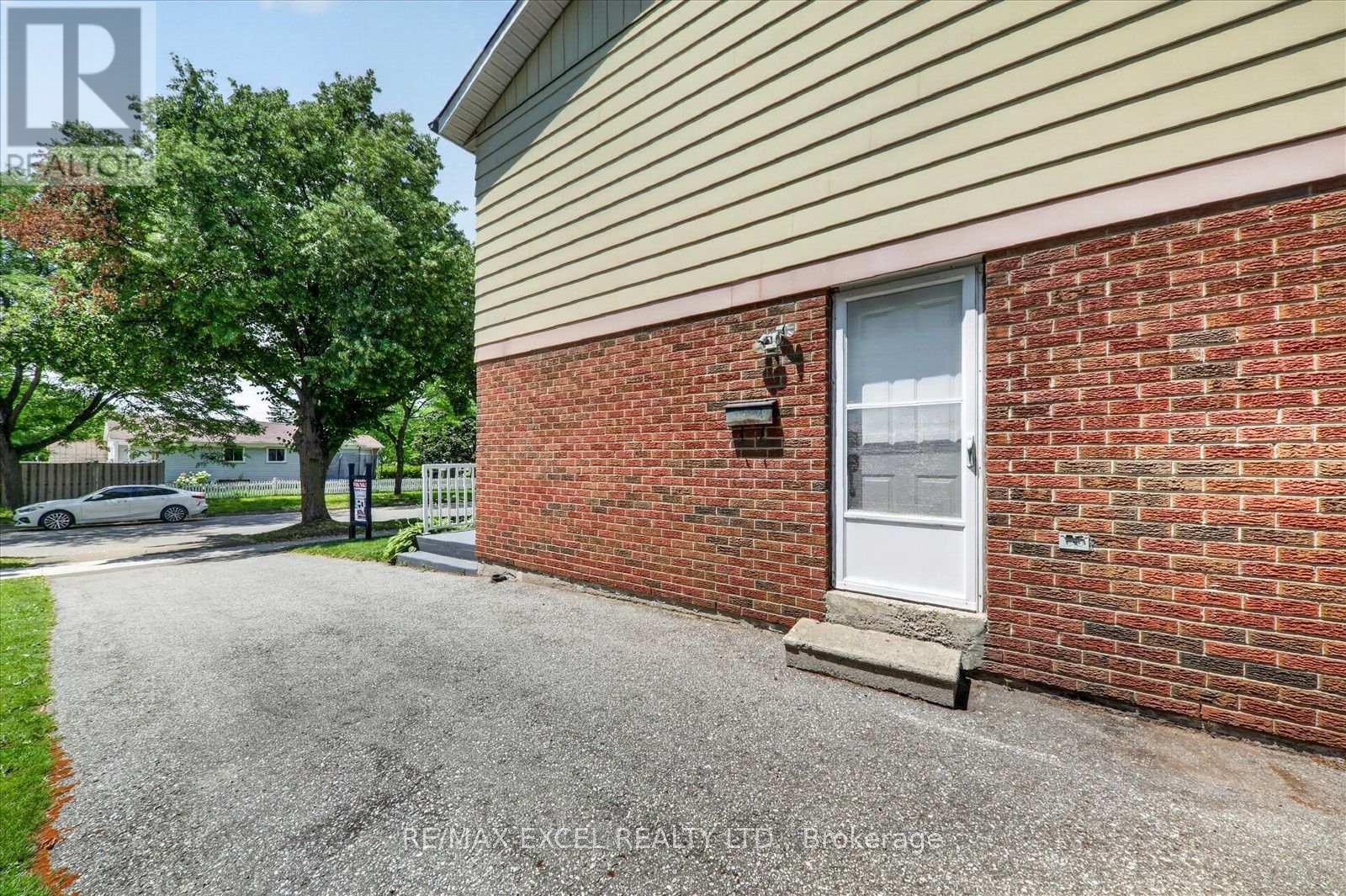 26 Lighthall Crescent, Toronto, Ontario  M1B 1V3 - Photo 26 - E13834538