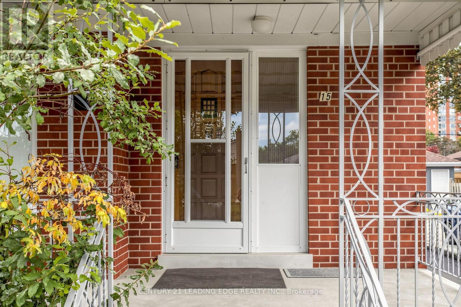 Upper - 15 Maretta Avenue, Toronto, Ontario  M1K 3X8 - Photo 4 - E13834642