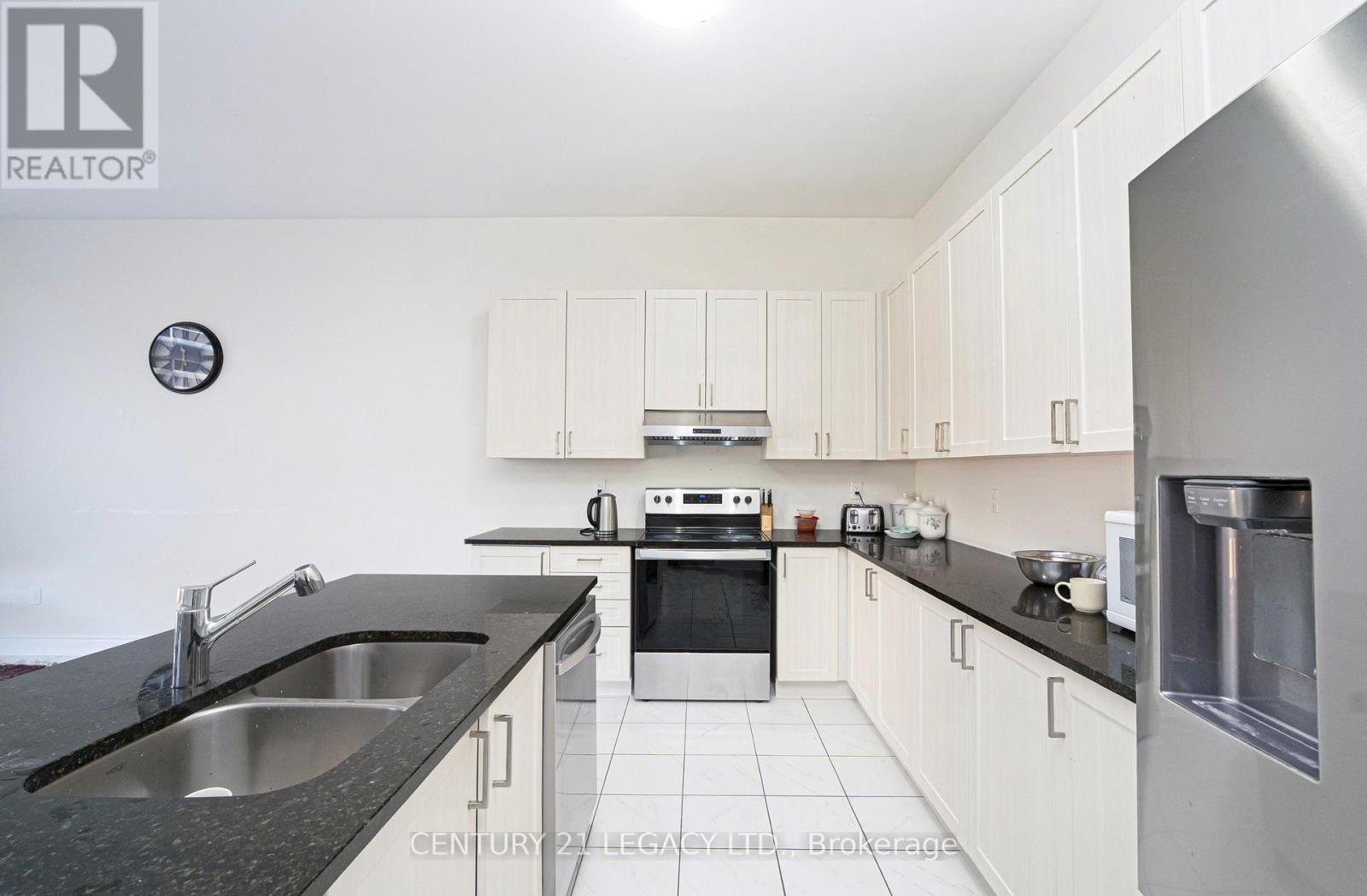 21 Olerud Drive, Whitby, Ontario  L1P 0J1 - Photo 15 - E13834698