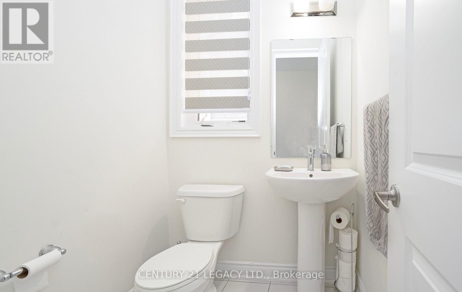21 Olerud Drive, Whitby, Ontario  L1P 0J1 - Photo 6 - E13834698