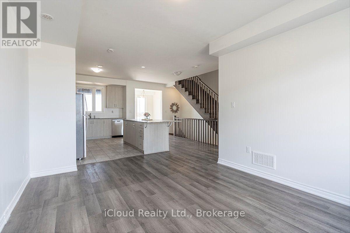 136 Keppel Circle, Brampton, Ontario  L7A 5K7 - Photo 17 - W13832880
