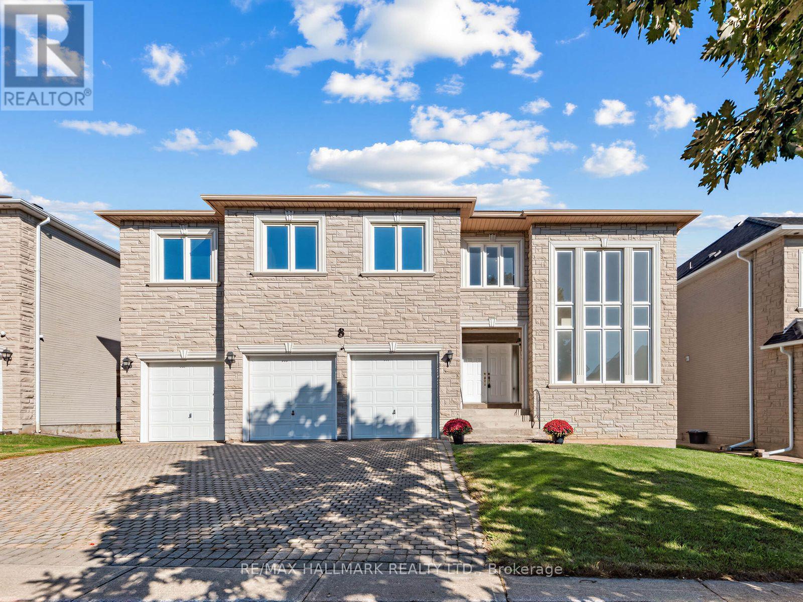 8 Ridgley Court, Richmond Hill (Bayview Hill), Ontario  L4B 4N3 - Photo 1 - N13834520
