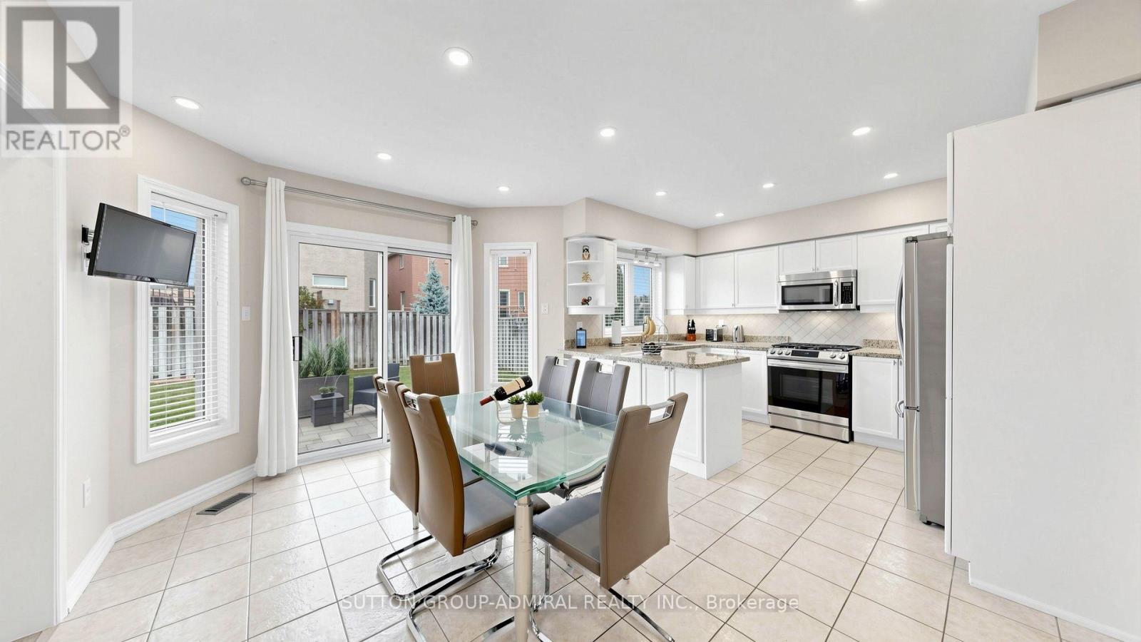 174 Canyon Hill Avenue, Richmond Hill, Ontario  L4C 0R3 - Photo 17 - N13834550